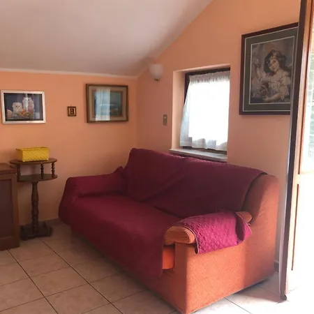Graziosa Mansarda Apartamento